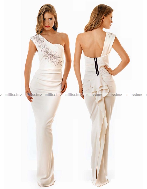 Nicole Bakti 332b
