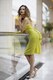Nicole Bakti желтое